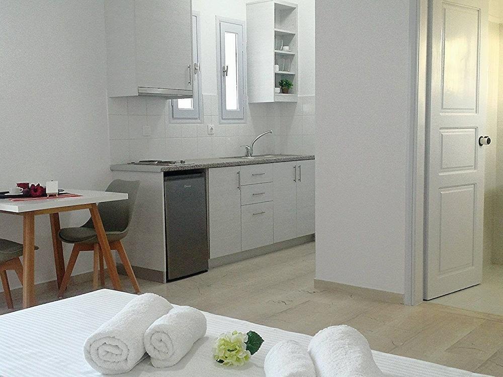 Crown Apartments Kalyves Dış mekan fotoğraf