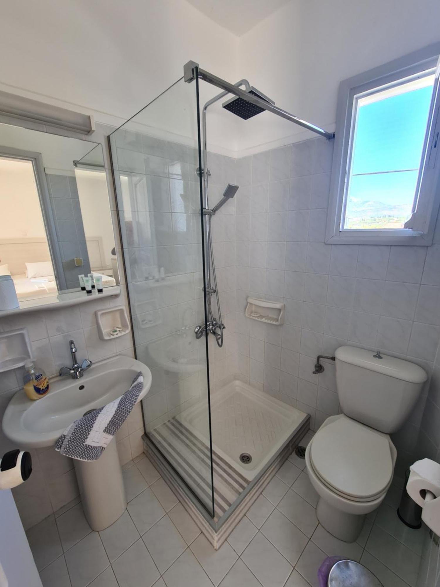 Crown Apartments Kalyves Dış mekan fotoğraf