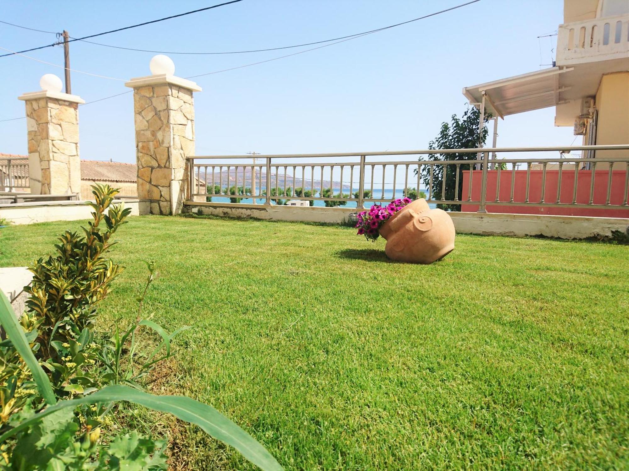 Crown Apartments Kalyves Dış mekan fotoğraf